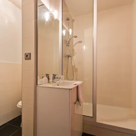 Hotell Logis Albhotel Grill Alby-sur-Cheran