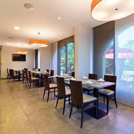 Hotell Logis Albhotel Grill 2*