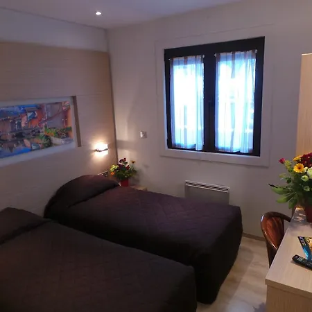 Logis Albhotel Grill Hotel 2*