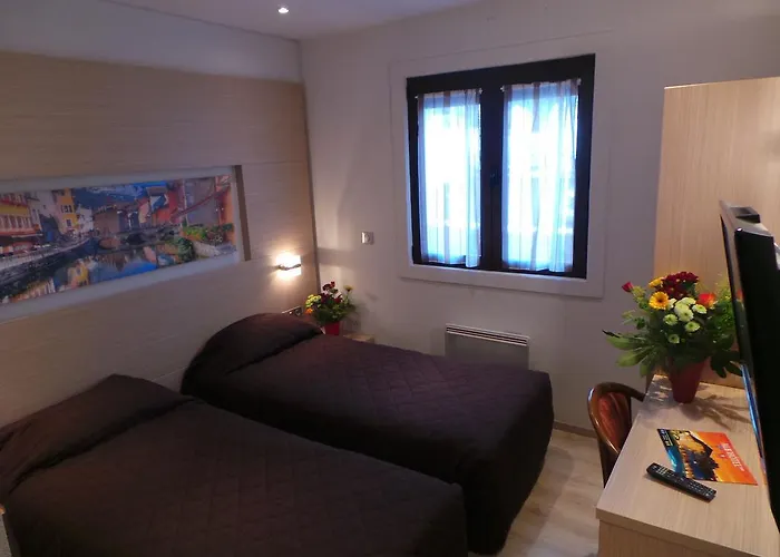 Logis Albhotel Grill Hotel 2*